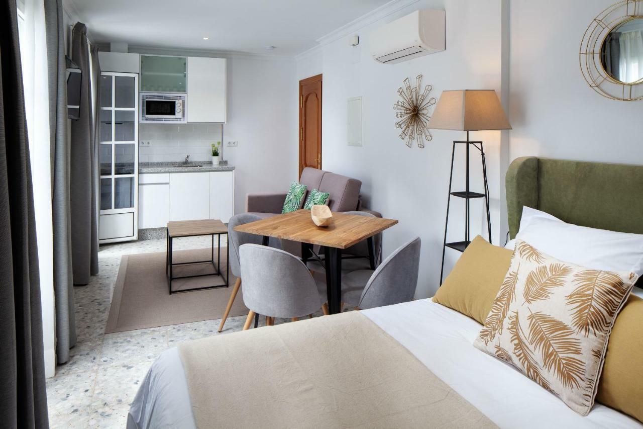 Wanderlust Malaga Apartamentos Atico Ngoại thất bức ảnh